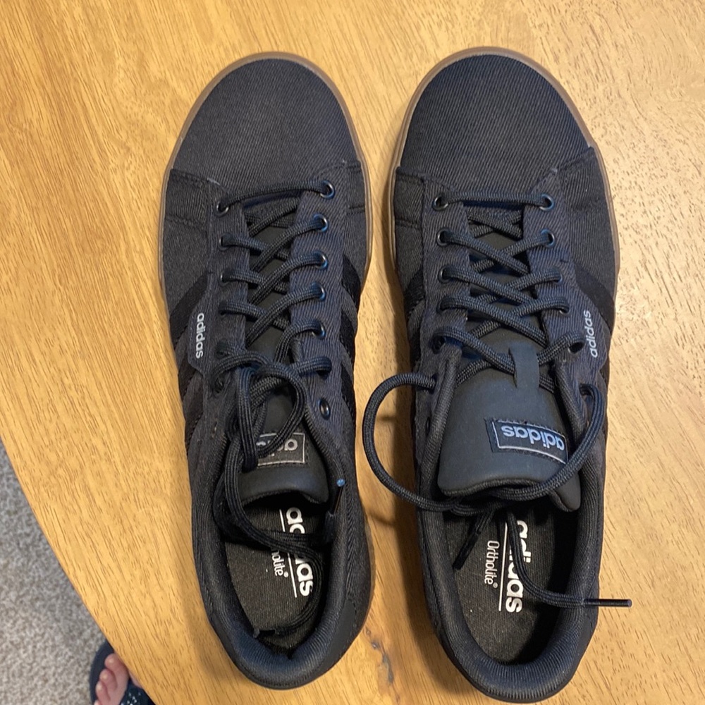 Men’’s Adidas Daily Skate shoe
